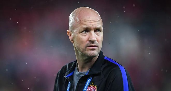 包含莎拉波娃连续二十场比赛得分超过惊险取胜转会期广州队刷新队史纪录，今晚山东泰山豪取连胜直接炸裂的词条